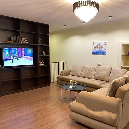 Zaav Apartment Тбилиси Екстериор снимка